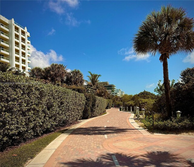 75 Washington Ave Unit 18, Miami Beach, FL 33139 - view of community