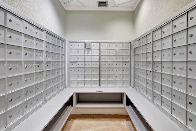 900 Saint Charles Pl Unit 616, Pembroke Pines, FL 33026 - surrounding community with mail area