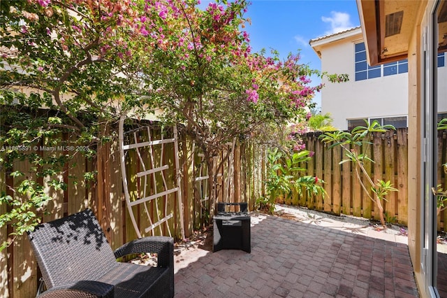 1282 Grant Ct, Hollywood, FL 33019 - view of patio / terrace