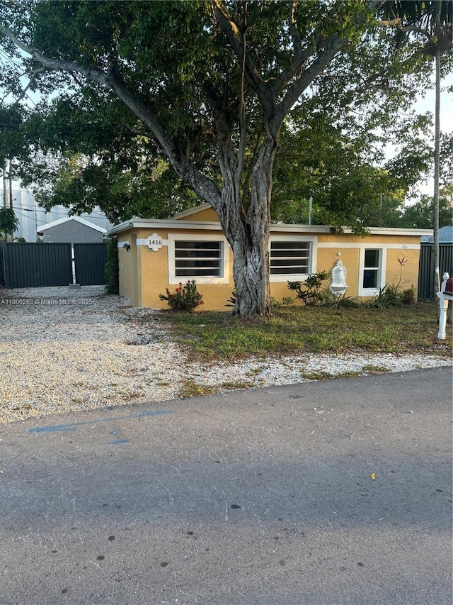 1416 SW 33ct, Fort Lauderdale, FL 33315 - view of front of property with stucco siding