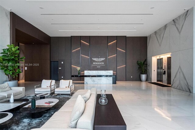 300 Biscayne Boulevard Way Unit 4507W, Miami, FL 33131 - lobby featuring a towering ceiling and wooden walls