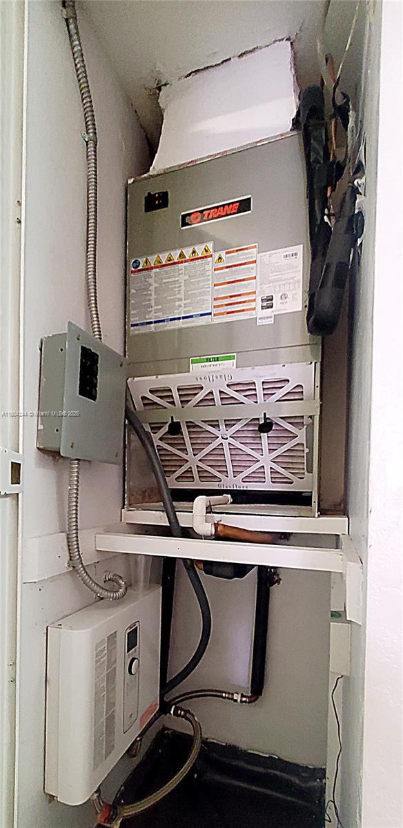 3905 N Nob Hill Rd Unit 510, Sunrise, FL 33351 - view of utility room