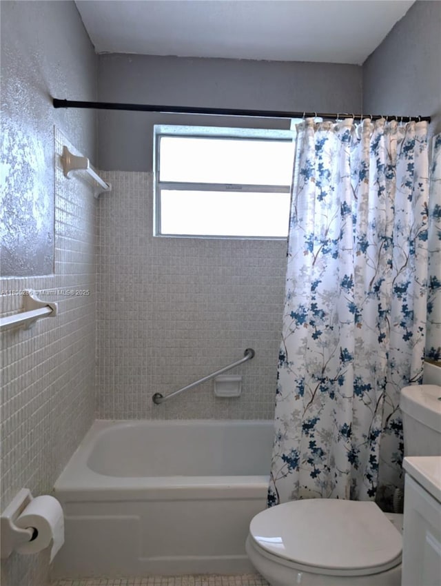 1280 NW 43rd Ave Unit 205, Lauderhill, FL 33313 - bathroom featuring toilet, shower / bath combination with curtain, and vanity