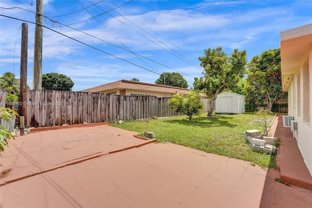 5861 NW 18th Ct, Sunrise, FL 33313 - view of patio