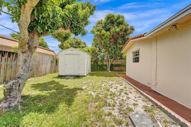 5861 NW 18th Ct, Sunrise, FL 33313 - view of yard