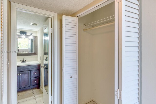 7401 NW 16th St Unit 408, Plantation, FL 33313 - closet with a sink