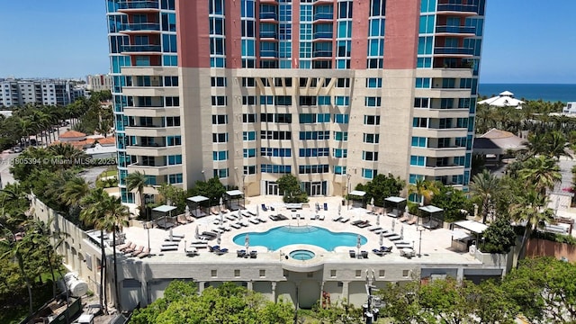 300 S Pointe Dr Unit 2005, Miami Beach, FL 33139 - view of apartment building / complex