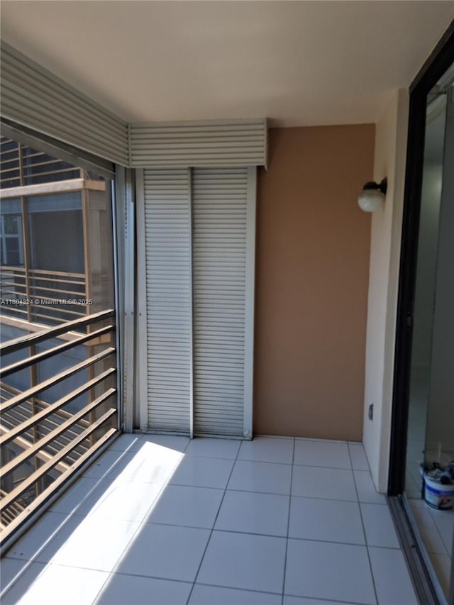 1400 Saint Charles Pl Unit 516, Pembroke Pines, FL 33026 - view of patio with a balcony