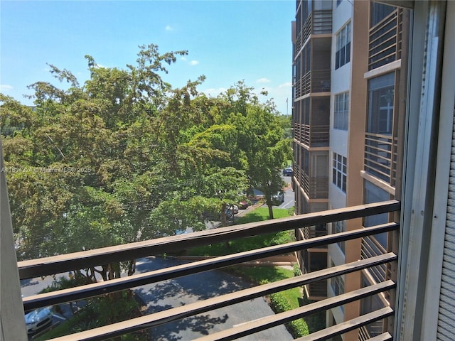 1400 Saint Charles Pl Unit 516, Pembroke Pines, FL 33026 - view of balcony