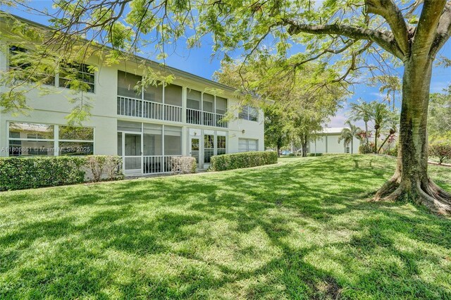 1108 Bahama Bnd Unit B1, Coconut Creek, FL 33066 - view of grassy yard