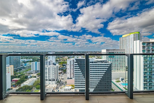 88 SW 7th St Unit 2504, Miami, FL 33130 - balcony with a view of city