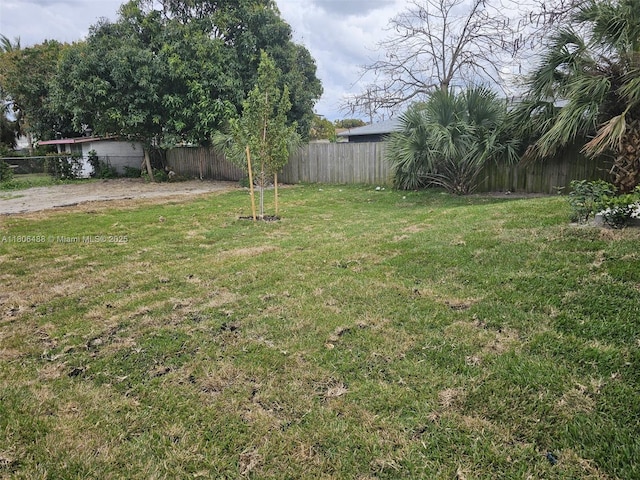 714 NW 4th Ave, Pompano Beach, FL 33060 - view of yard