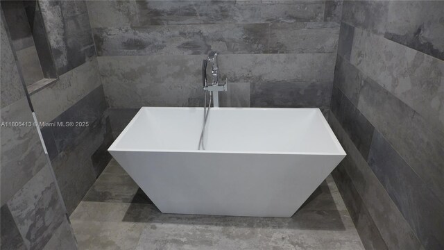14430 SW 108th St, Miami, FL 33186 - full bath featuring a freestanding tub