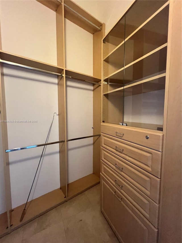 808 Brickell Key Dr Unit 404, Miami, FL 33131 - view of walk in closet