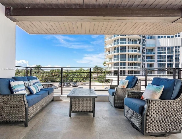 332 Balboa St, Hollywood, FL 33019 - balcony with an outdoor living space