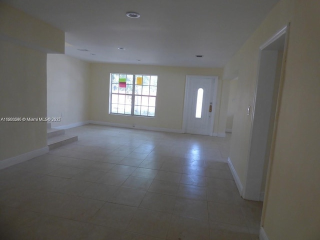 2507 N 66th Ave, Hollywood, FL 33024 - unfurnished room featuring light tile patterned flooring and baseboards