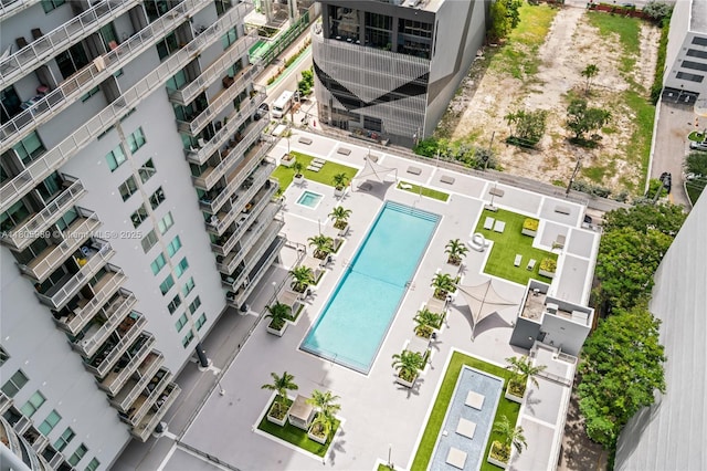 690 SW 1st Ct Unit 2717, Miami, FL 33130 - aerial view of a pool area