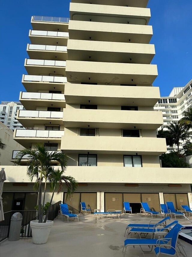 1621 Collins Ave Unit 505, Miami Beach, FL 33139 - view of apartment building / complex