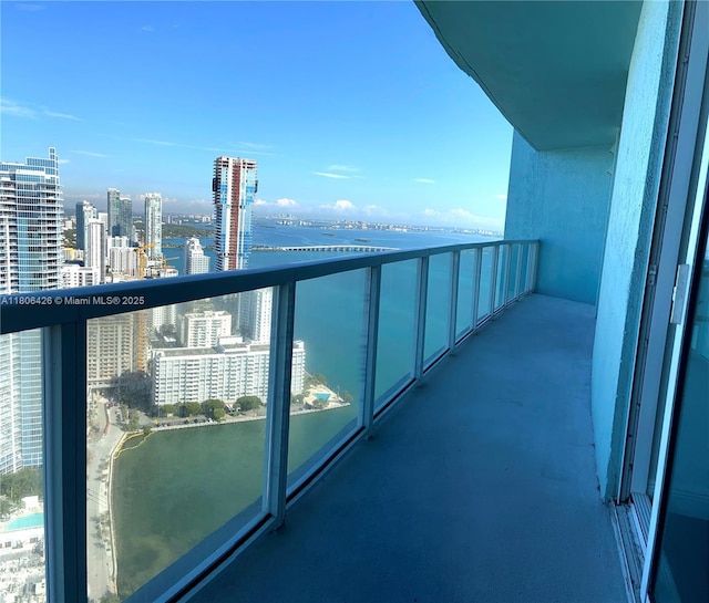 1900 N Bayshore Dr Unit 4708, Miami, FL 33132 - balcony featuring a city view and a water view