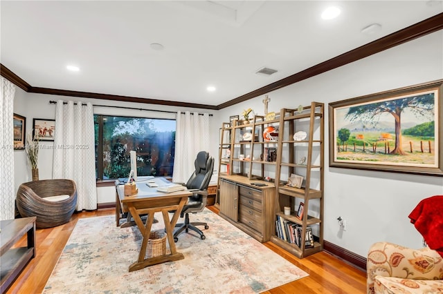 11915 Green Oak Dr, Davie, FL 33330 - office area featuring ornamental molding, light wood-type flooring, recessed lighting, and baseboards