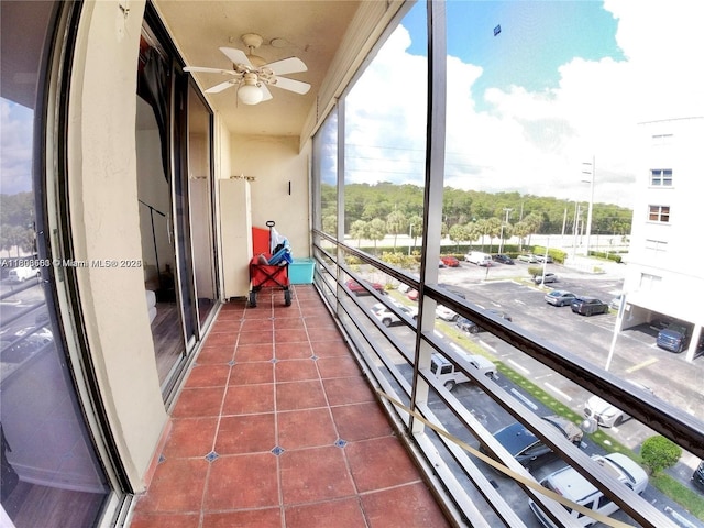 2821NE163RDST N Miami Beach Blvd Unit 4X, North Miami Beach, FL 33160 - balcony with a ceiling fan