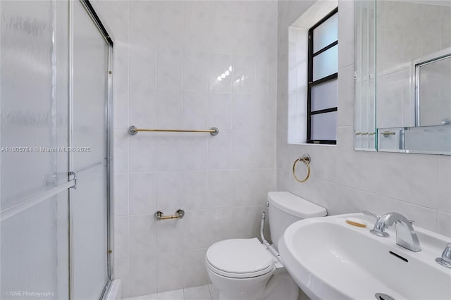 3521 SW 105th Ct, Miami, FL 33165 - bathroom featuring tile walls, a sink, a shower stall, and toilet
