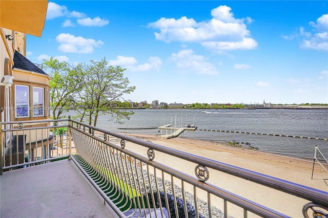 30 Aviva Ct, Staten Island, NY 10307 - photo 1
