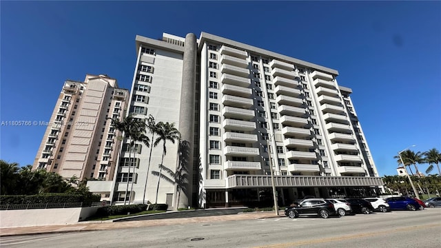 625 Biltmore Way Unit 707, Coral Gables, FL 33134 - view of apartment building / complex