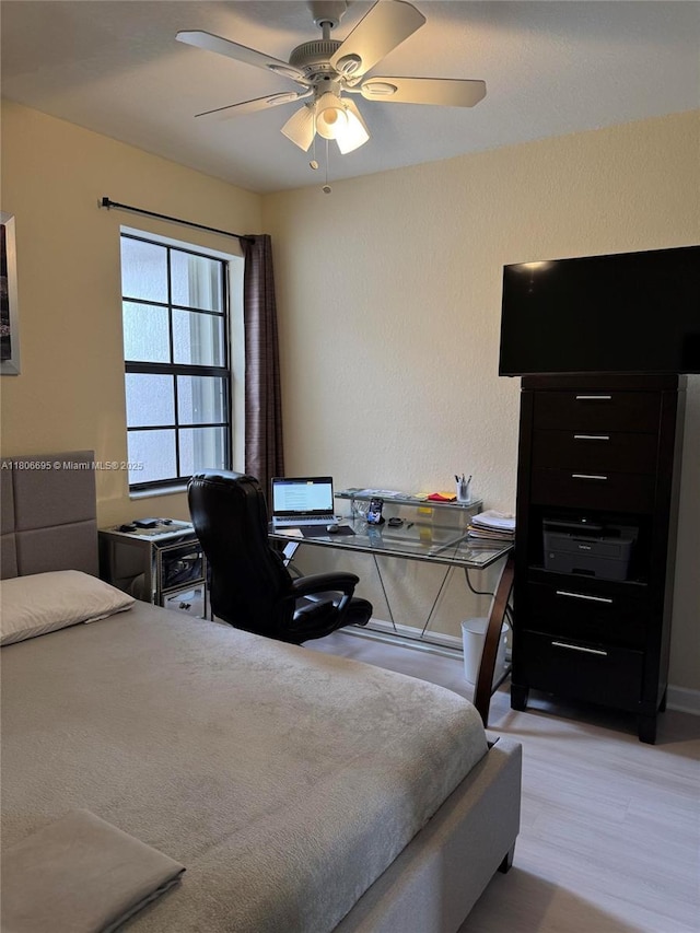 11564 SW 151st Ave, Miami, FL 33196 - bedroom featuring a desk, light wood-style flooring, and ceiling fan
