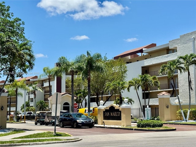 8810 Fontainebleau Blvd Unit 318, Miami, FL 33172 - view of property
