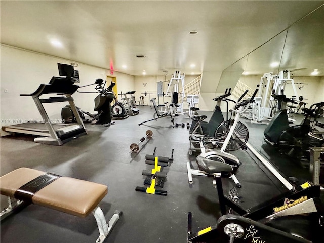 8810 Fontainebleau Blvd Unit 318, Miami, FL 33172 - view of exercise room