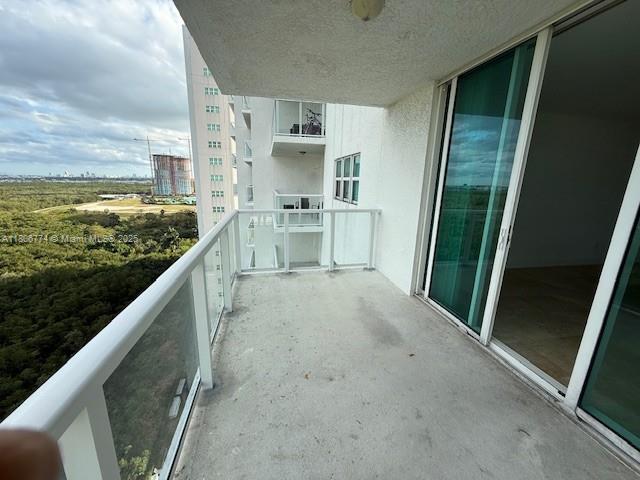15051 Royal Oaks Ln Unit 1703, North Miami, FL 33181 - view of balcony
