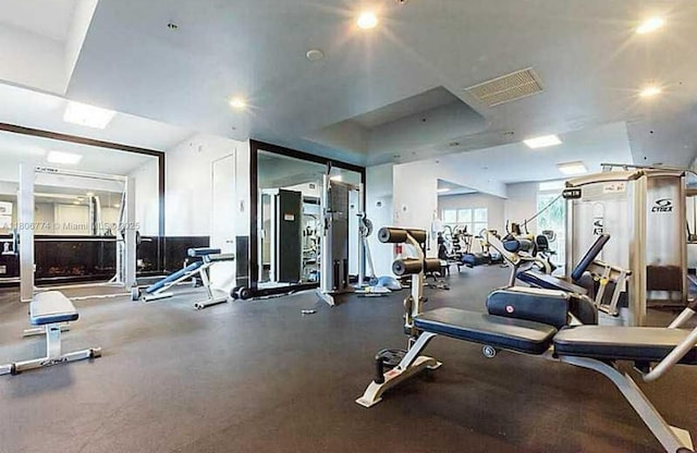 15051 Royal Oaks Ln Unit 1703, North Miami, FL 33181 - view of exercise room