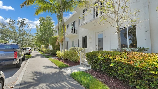 2621 NE 212th Ter Unit 209, Miami, FL 33180 - view of home's exterior