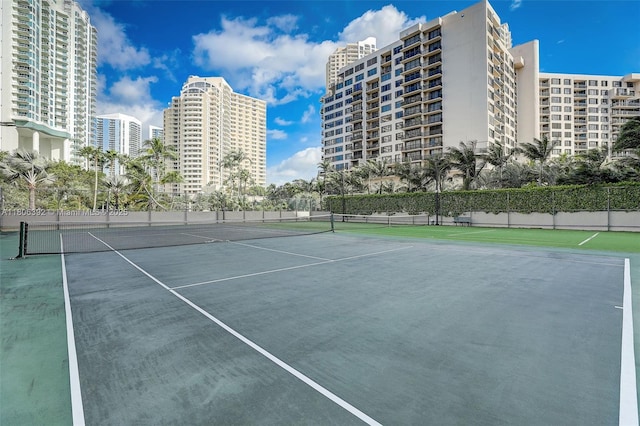 520 Brickell Key Dr Unit A604, Miami, FL 33131 - view of tennis court featuring a city view
