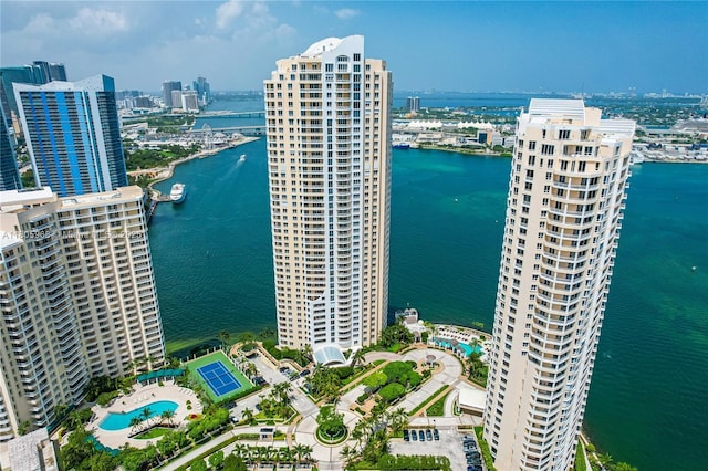 848 Brickell Key Dr Unit 3803, Miami, FL 33131 - view of urban area featuring a nearby body of water and a pool area