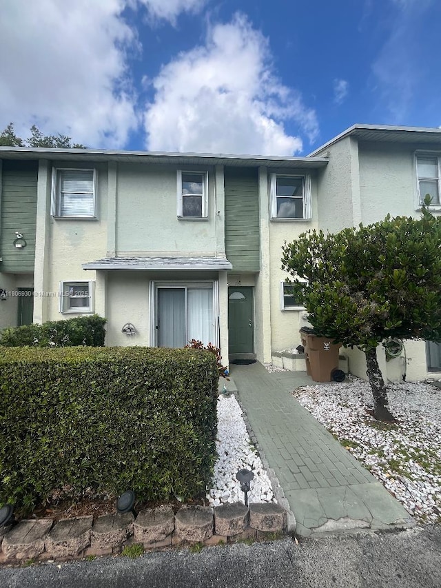 775 Crystal Lake Dr, Deerfield Beach, FL 33064 - photo 1