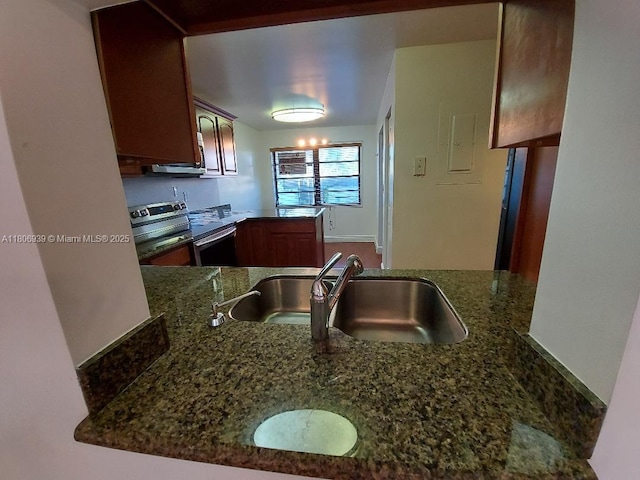 20033 NE 2nd Pl, Miami, FL 33179 - photo 2