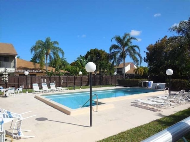 20033 NE 2nd Pl, Miami, FL 33179 - photo 12
