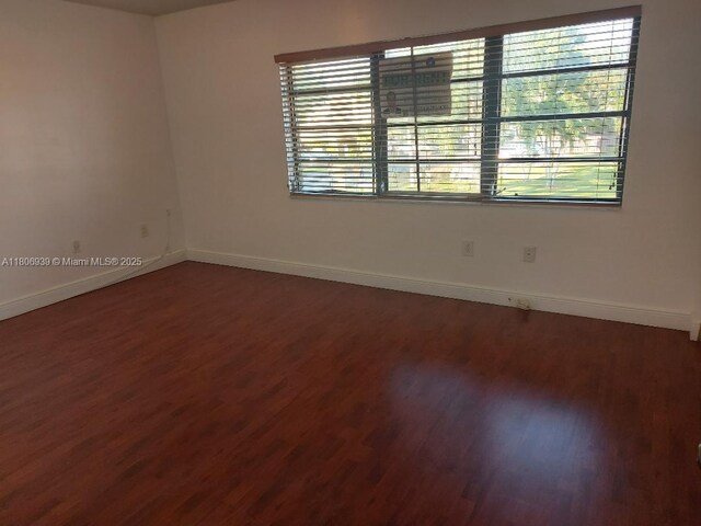 20033 NE 2nd Pl, Miami, FL 33179 - photo 21