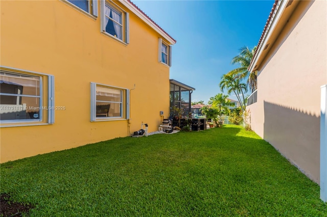 1060 NW 192nd Ave, Pembroke Pines, FL 33029 - view of green lawn