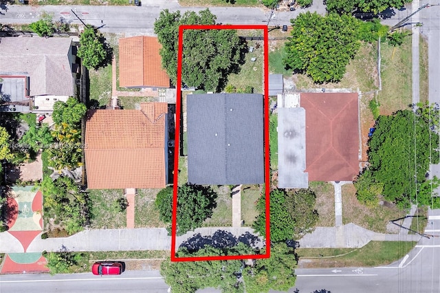 1693 NE 171st St, North Miami Beach, FL 33162 - aerial view of property's location featuring property parcel outlined