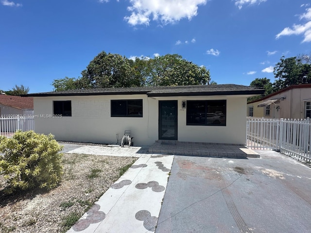 732 Burlington St, Opa-Locka, FL 33054 - view of front facade with stucco siding