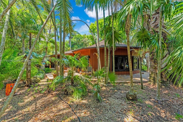 22800 SW 157th Ave, Miami, FL 33170 - view of yard with a patio area