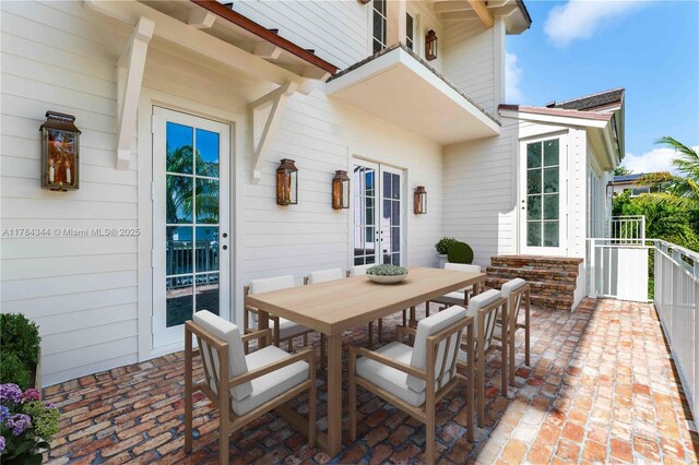 1051 San Pedro Ave, Coral Gables, FL 33156 - view of patio with outdoor dining area