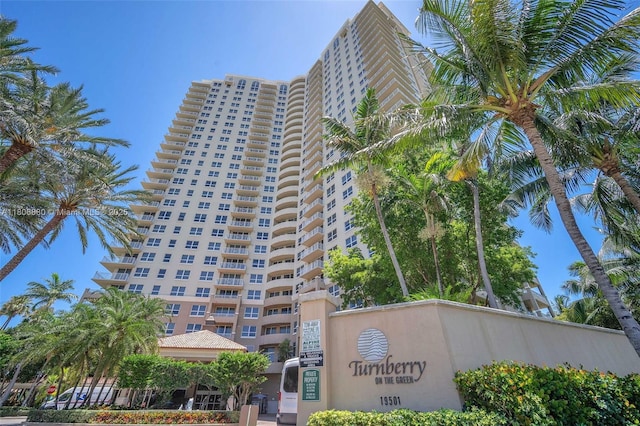 19501 W Country Club Dr Unit 607, Aventura, FL 33180 - photo 1