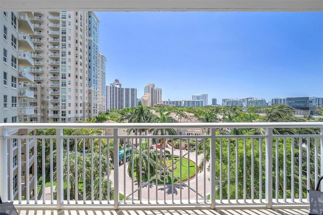 19501 W Country Club Dr Unit 607, Aventura, FL 33180 - photo 16