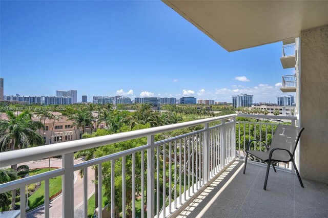 19501 W Country Club Dr Unit 607, Aventura, FL 33180 - photo 17