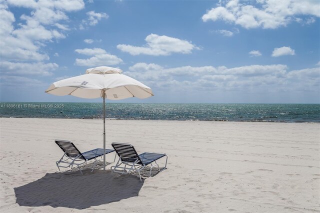 200 Ocean Lane Dr Unit 305, Key Biscayne, FL 33149 - water view with local beach