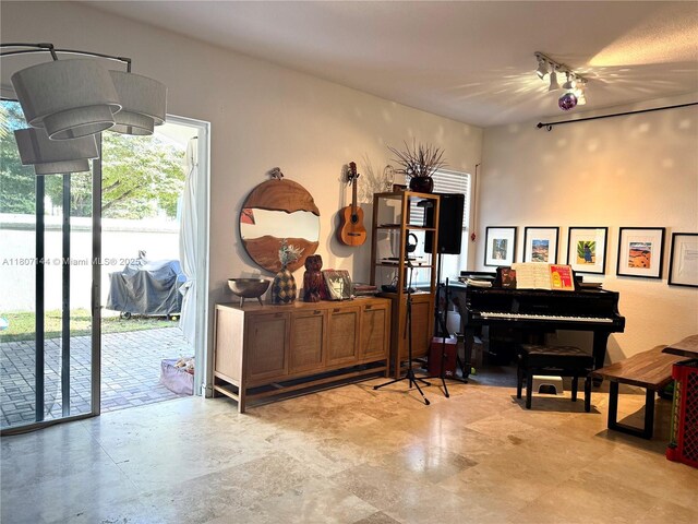 826 E Spinnaker Dr E, Hollywood, FL 33019 - view of sitting room